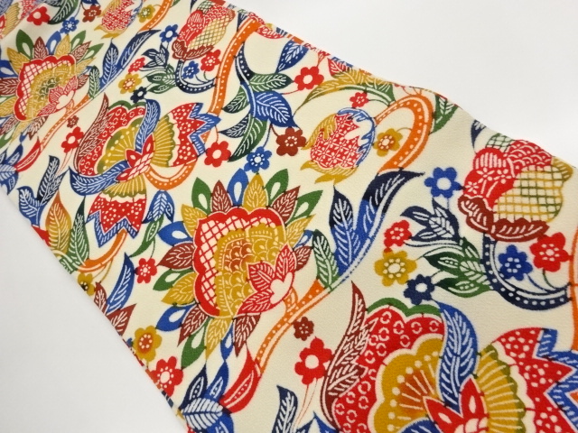 JAPANESE KIMONO / ABSTRACT FLOWER ARABESQUE PATTERN CREPE DE CHINE NAG